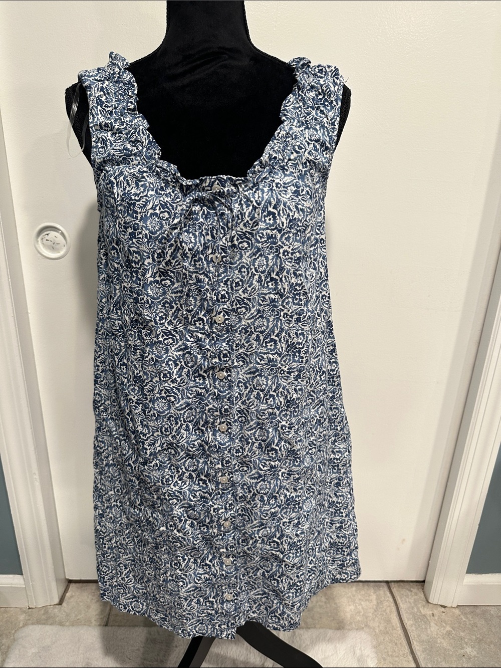 Baby doll summer Blue Floral Sleeveless Dress small